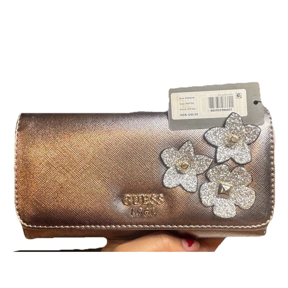 GUESS Liya Metallic Silver 3 D Floral Trifold Wallet Clutch Bag + Gift Box